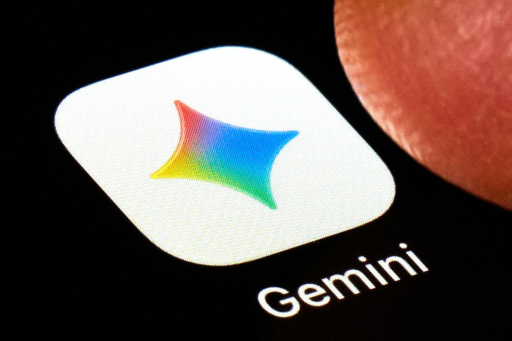 我用Gemini的AI化身克隆了自己，结果令人不安地像我