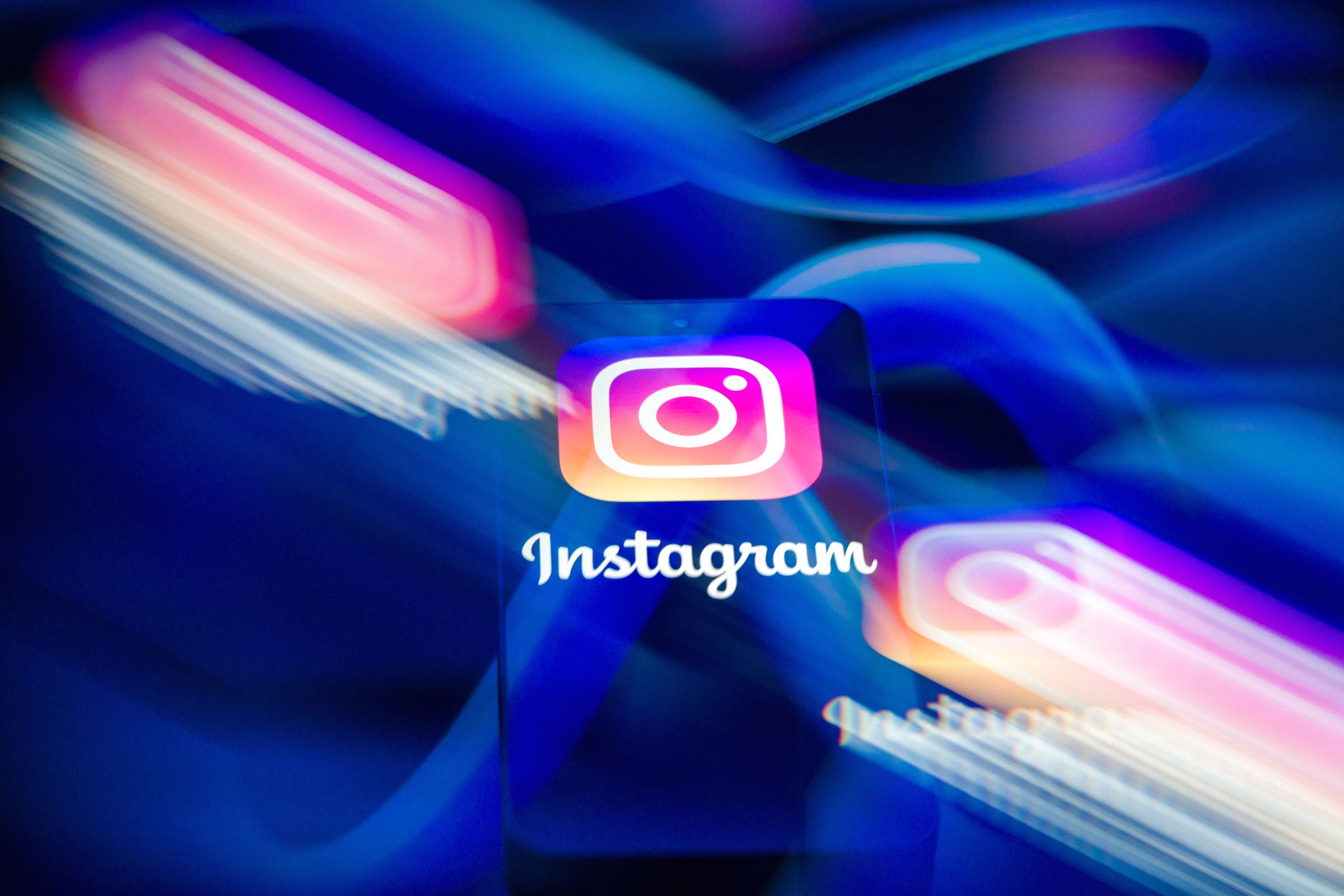 Meta 悄悄更新：你的 Instagram 照片默认被用于 AI 图像生成，除非手动关闭